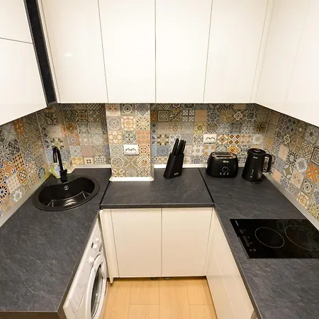 Twin One - One Bedroom - Cismigiu Gardens * Bucarest