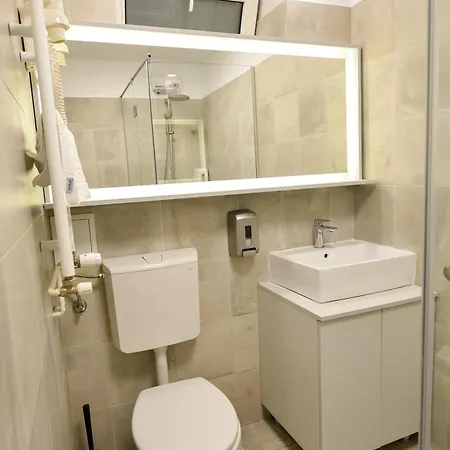 Twin One - One Bedroom - Cismigiu Gardens